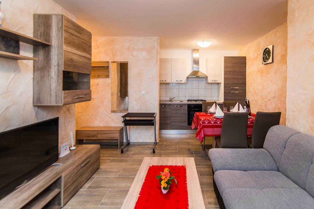 Apartment Stela Porec Exterior photo